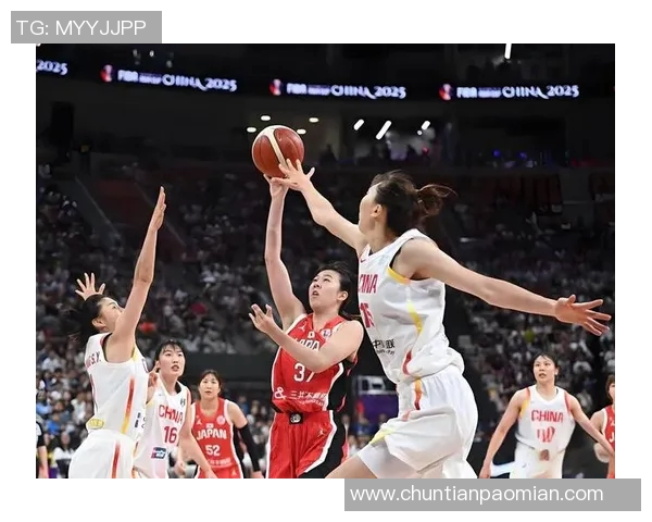 中国女子篮球队对阵日本女子篮球队的精彩对决与赛场背后的故事 中国女子篮球队对阵日本女子篮球队的精彩对决与赛场背后的故事